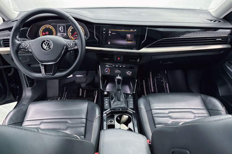 Used Volkswagen Passat 2021 330TSI Elite Edition Interior 2