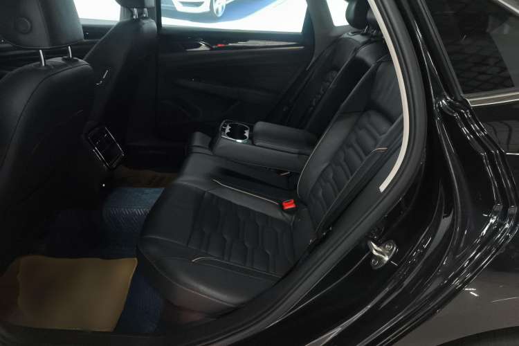 Used Volkswagen Passat 2021 330TSI Elite Edition Interior 4
