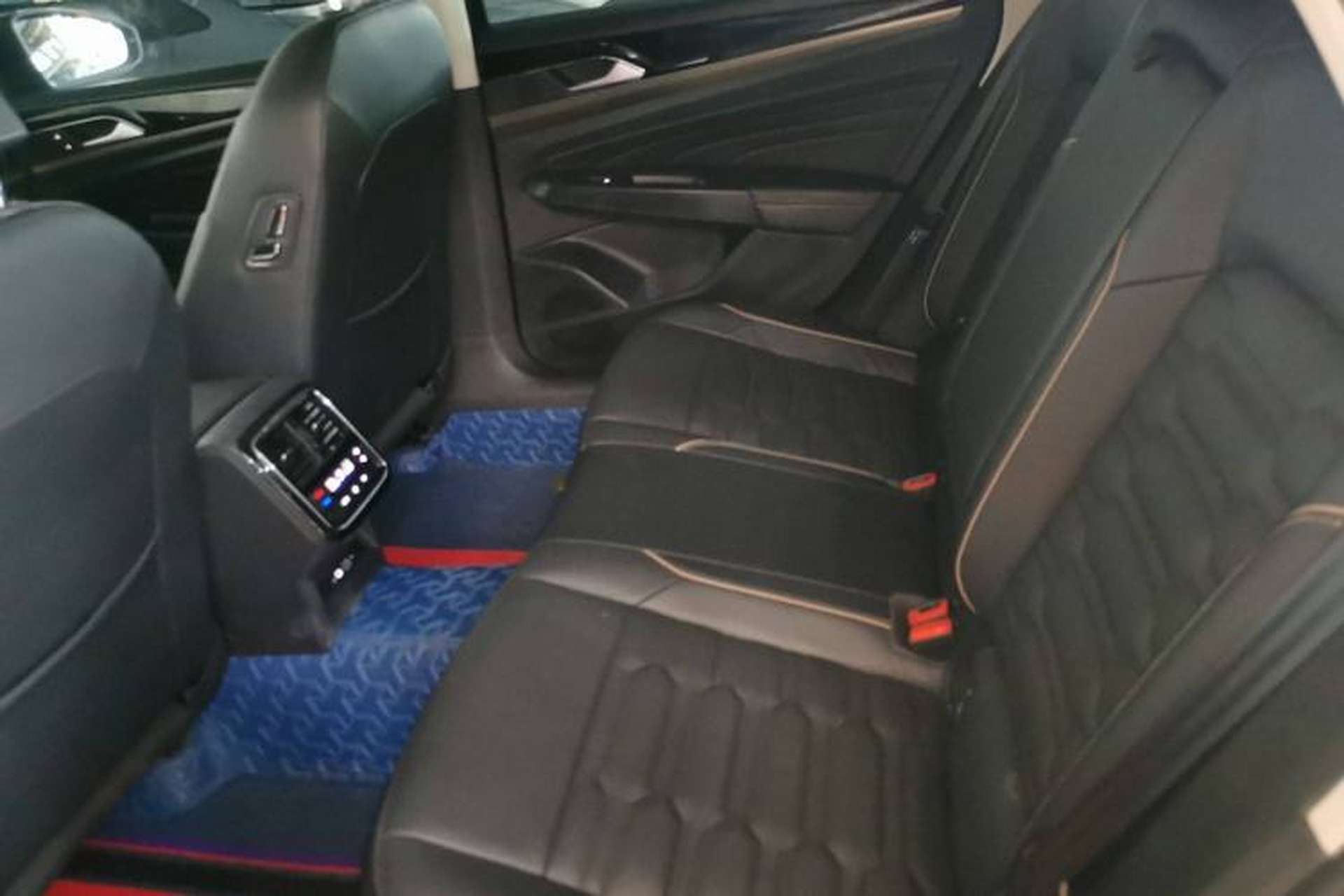 Used Volkswagen Passat 2021 330TSI Elite Edition Interior 4