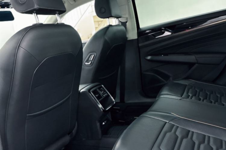 Used Volkswagen Passat 2021 330TSI Elite Edition Interior 5