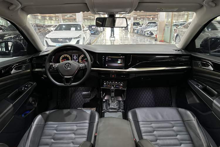 Used Volkswagen Passat 2021 280TSI Elite Edition Interior 5