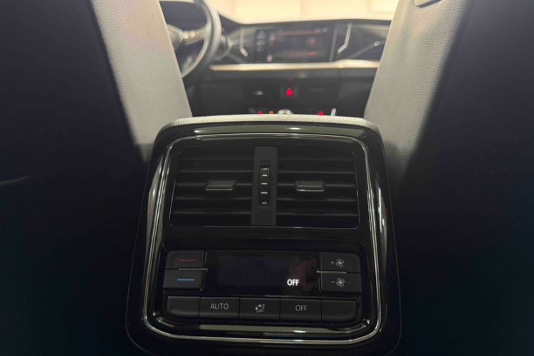 Used Volkswagen Passat 2021 280TSI Elite Edition Interior 6