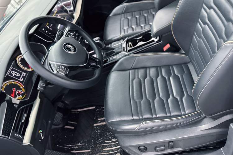 Used Volkswagen Passat 2021 330TSI Elite Edition Interior 8