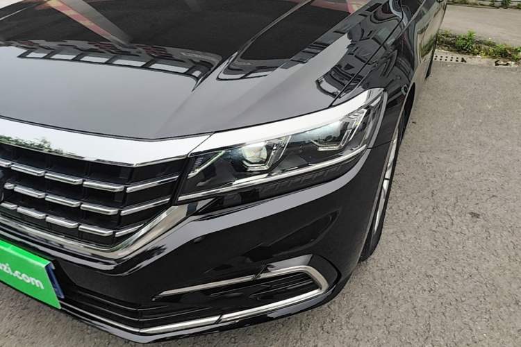 Used Volkswagen Passat 2021 280TSI Business Edition Left Front Headlight