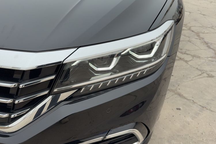 Used Volkswagen Passat 2021 330TSI Luxury Edition Left Front Headlight