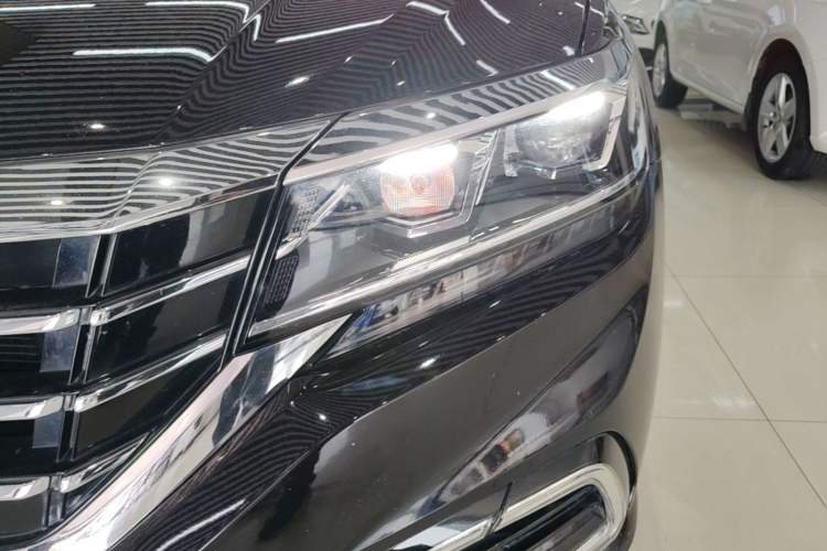 Used Volkswagen Passat 2021 280TSI Business Edition Left Front Headlight