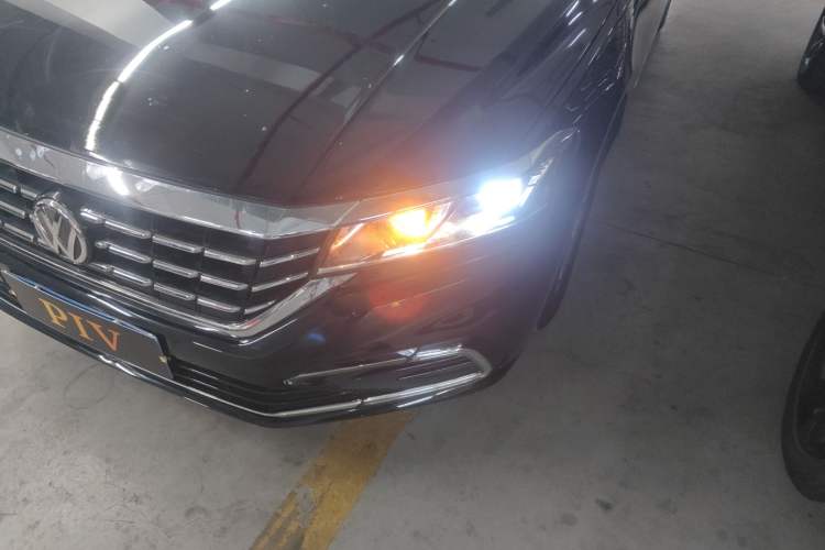 Used Volkswagen Passat 2021 280TSI Business Edition Left Front Headlight