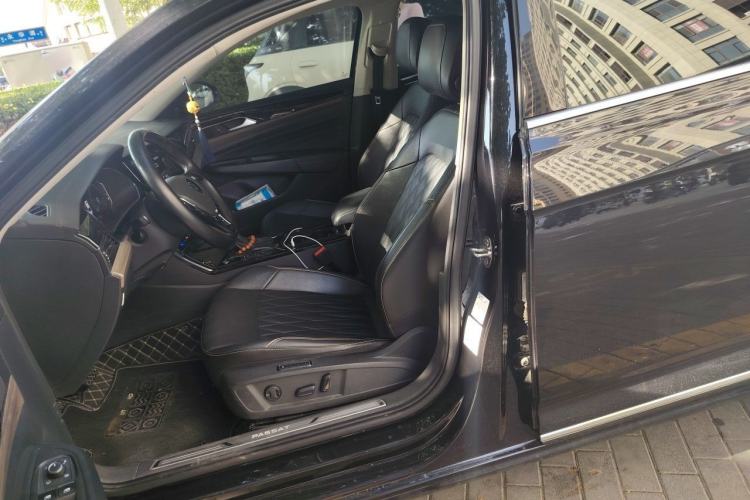 Used Volkswagen Passat 2021 330TSI Luxury Edition Left Front Seat