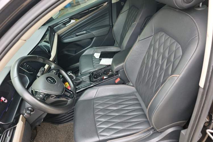 Used Volkswagen Passat 2021 330TSI Luxury Edition Left Front Seat