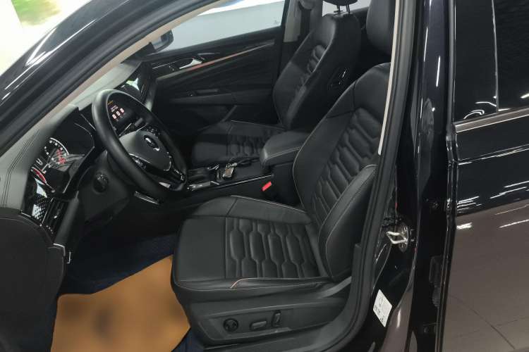 Used Volkswagen Passat 2021 330TSI Elite Edition Left Front Seat
