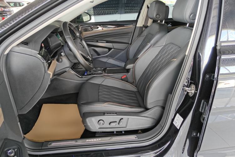 Used Volkswagen Passat 2021 330TSI Luxury Edition Left Front Seat