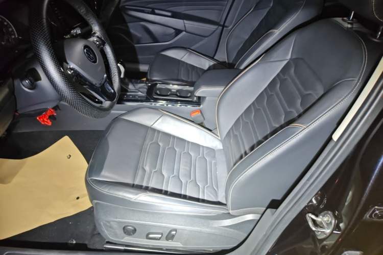 Used Volkswagen Passat 2021 330TSI Elite Edition Left Front Seat