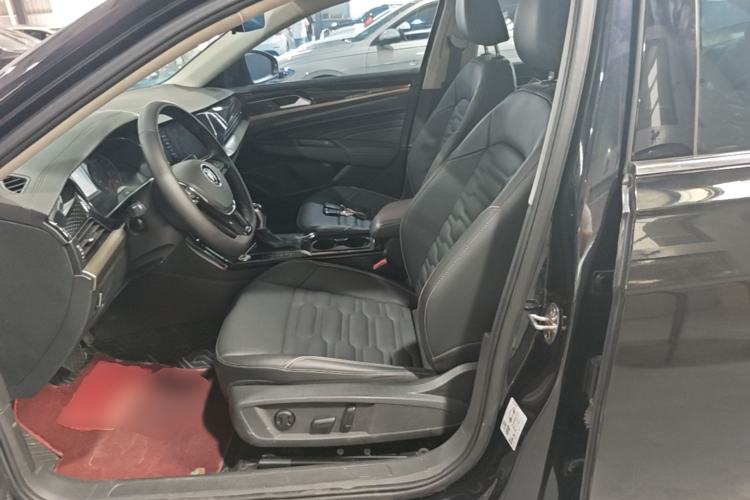 Used Volkswagen Passat 2021 330TSI Elite Edition Left Front Seat