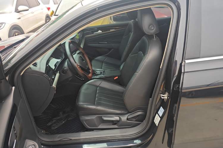Used Volkswagen Passat 2021 280TSI Business Edition Left Front Seat