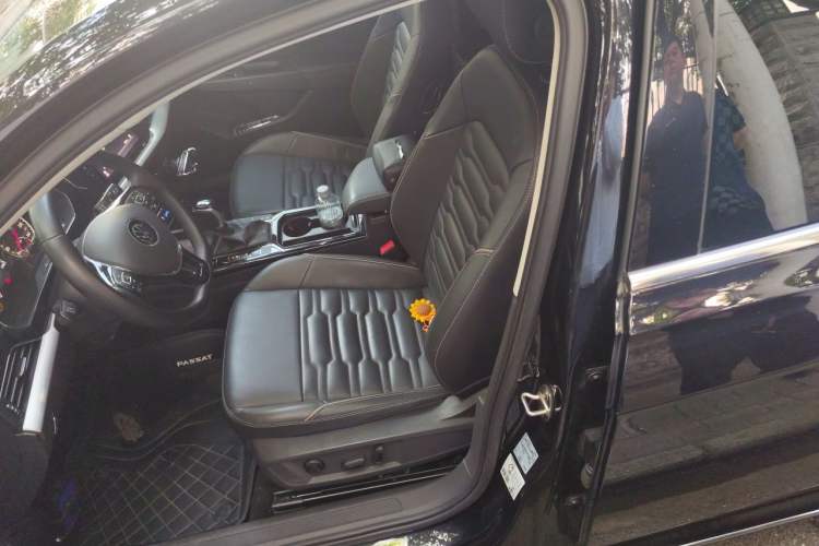 Used Volkswagen Passat 2021 330TSI Elite Edition Left Front Seat