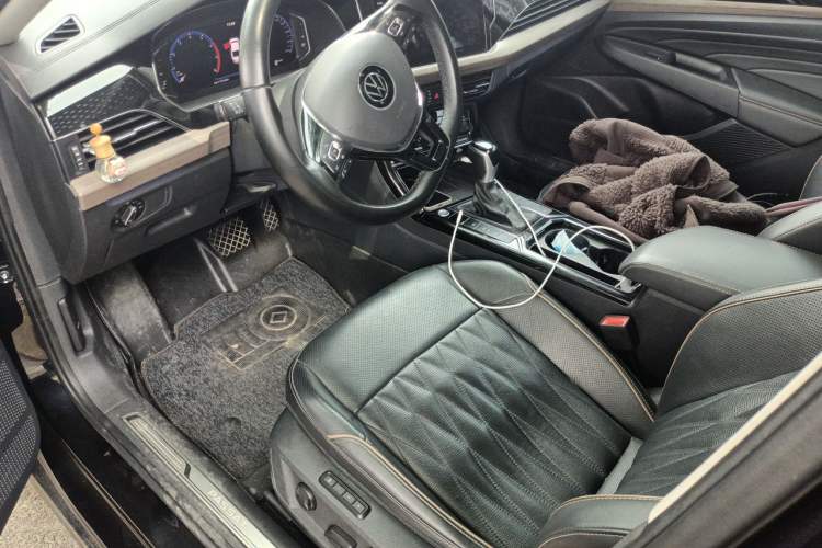 Used Volkswagen Passat 2021 330TSI Luxury Edition Left Front Seat