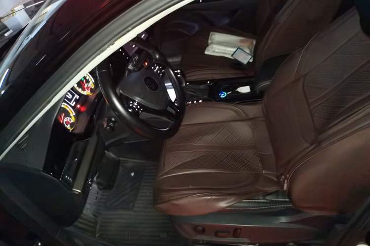Used Volkswagen Passat 2021 280TSI Elite Edition Left Front Seat
