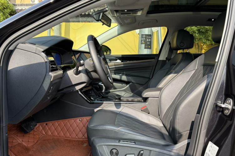 Used Volkswagen Passat 2021 330TSI Luxury Edition Left Front Seat