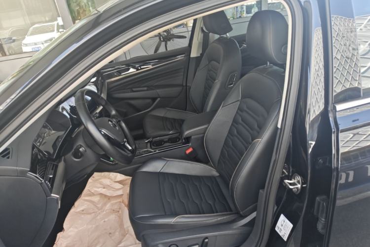 Used Volkswagen Passat 2021 330TSI Elite Edition Left Front Seat