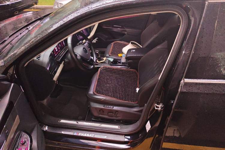 Used Volkswagen Passat 2021 330TSI Luxury Edition Left Front Seat