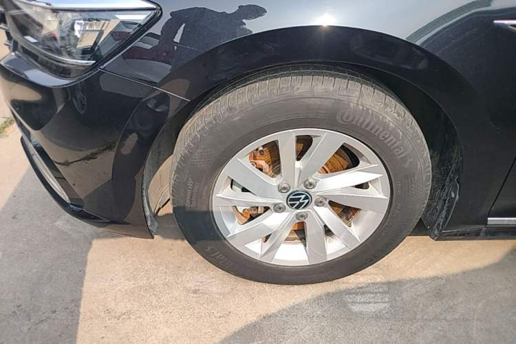 Used Volkswagen Passat 2021 280TSI Business Edition Left Front Wheel Hub