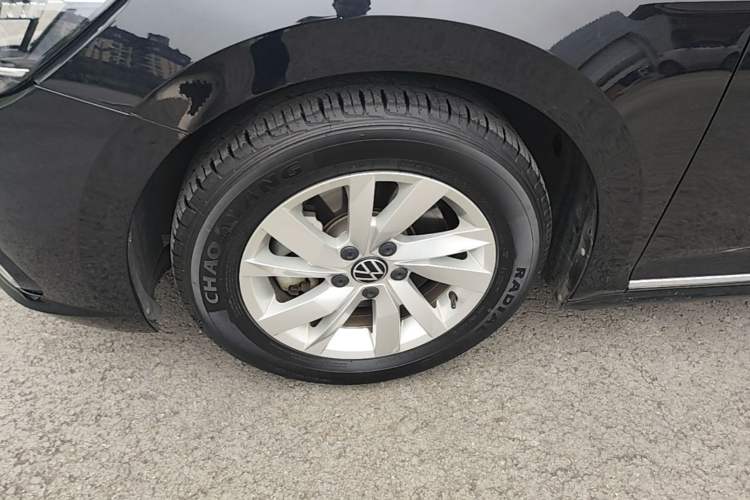 Used Volkswagen Passat 2021 280TSI Business Edition Left Front Wheel Hub
