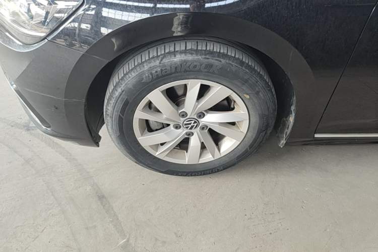 Used Volkswagen Passat 2021 280TSI Business Edition Left Front Wheel Hub