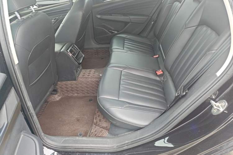 Used Volkswagen Passat 2021 280TSI Business Edition Left Rear Seat