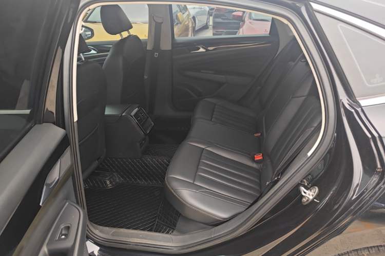 Used Volkswagen Passat 2021 280TSI Business Edition Left Rear Seat