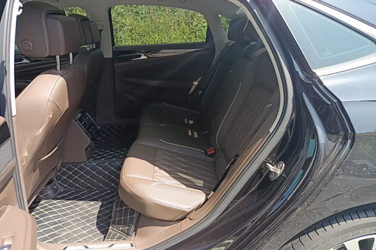 Used Volkswagen Passat 2021 380TSI Flagship Edition Left Rear Seat
