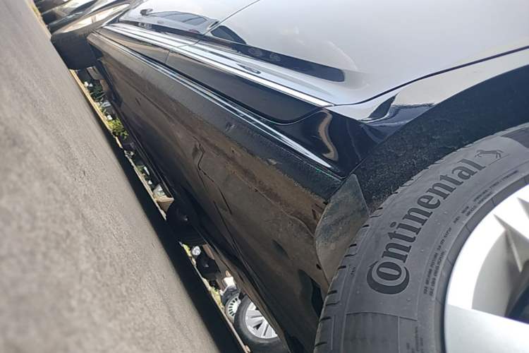 Used Volkswagen Passat 2021 280TSI Business Edition Left Side Sill
