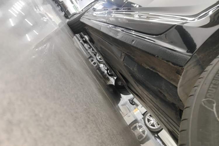 Used Volkswagen Passat 2021 330TSI Luxury Edition Left Side Sill