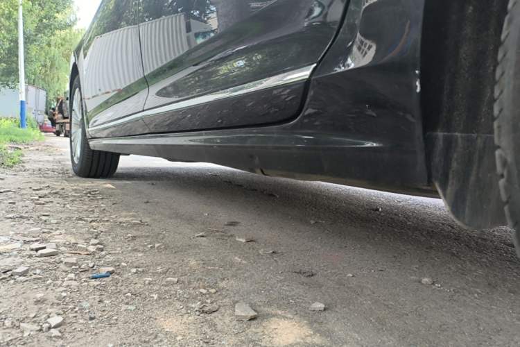 Used Volkswagen Passat 2021 330TSI Elite Edition Left Side Sill