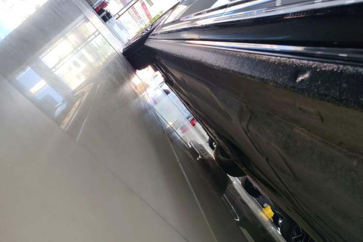 Used Volkswagen Passat 2021 330TSI Luxury Edition Left Side Sill
