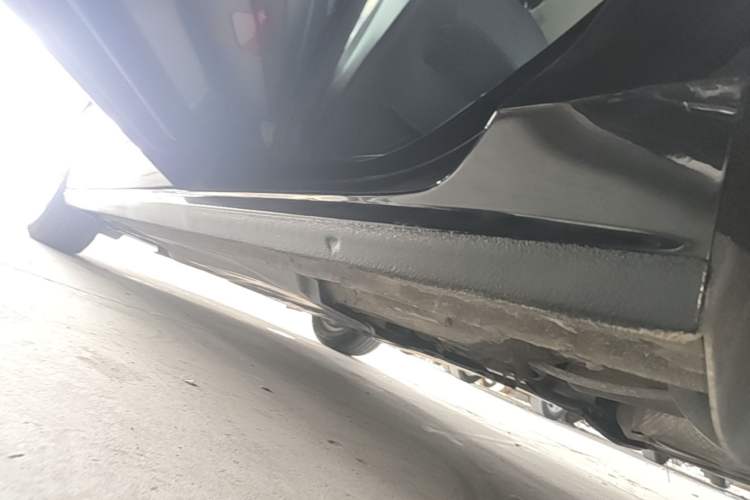 Used Volkswagen Passat 2021 280TSI Business Edition Left Side Sill