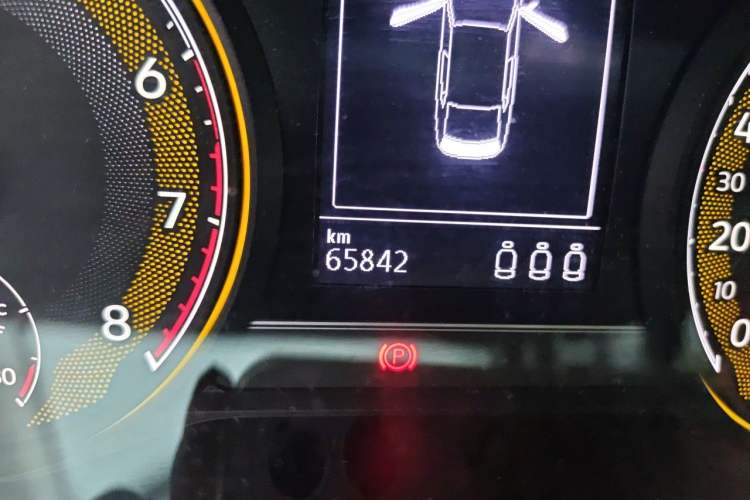 Used Volkswagen Passat 2021 330TSI Elite Edition Odometer Close Up