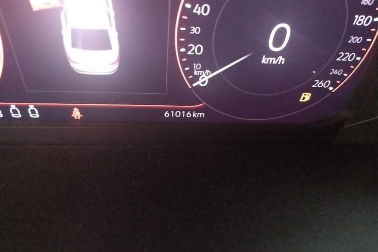 Used Volkswagen Passat 2021 330TSI Luxury Edition Odometer Close Up