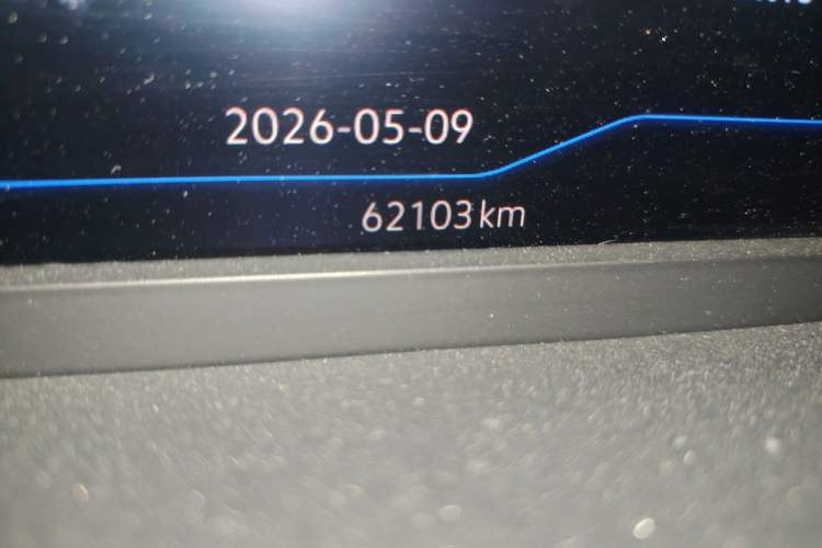 Used Volkswagen Passat 2021 330TSI Luxury Edition Odometer Close Up