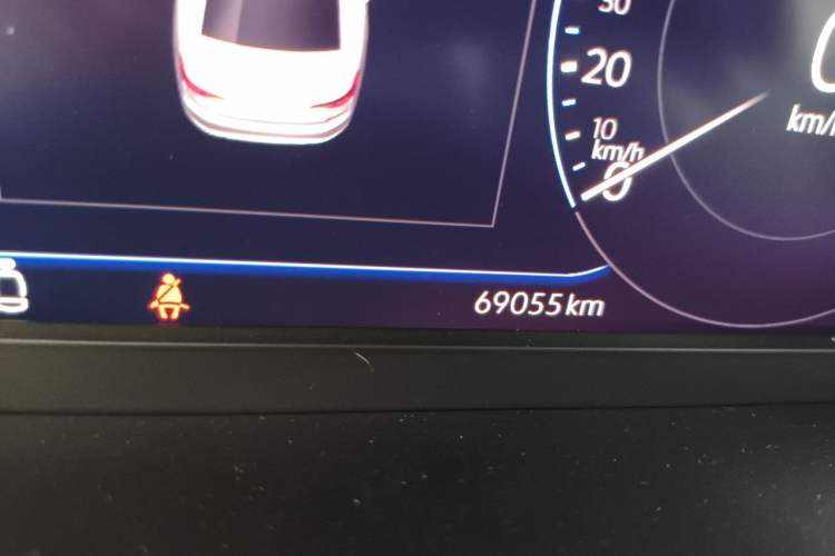 Used Volkswagen Passat 2021 330TSI Luxury Edition Odometer Close Up