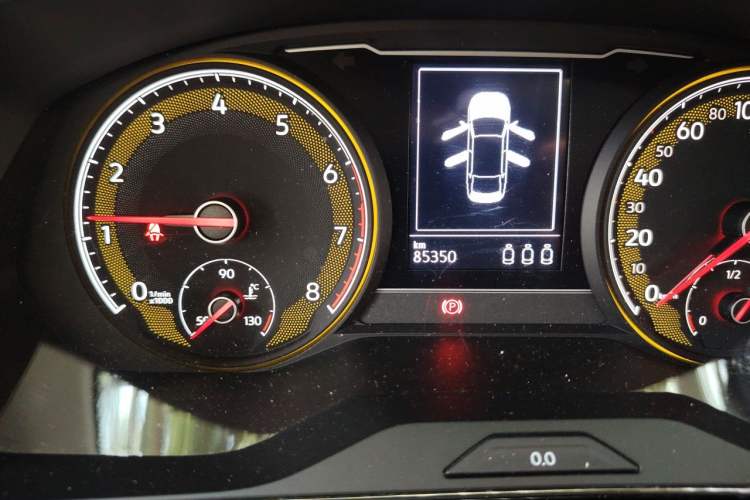 Used Volkswagen Passat 2021 330TSI Elite Edition Odometer Close Up