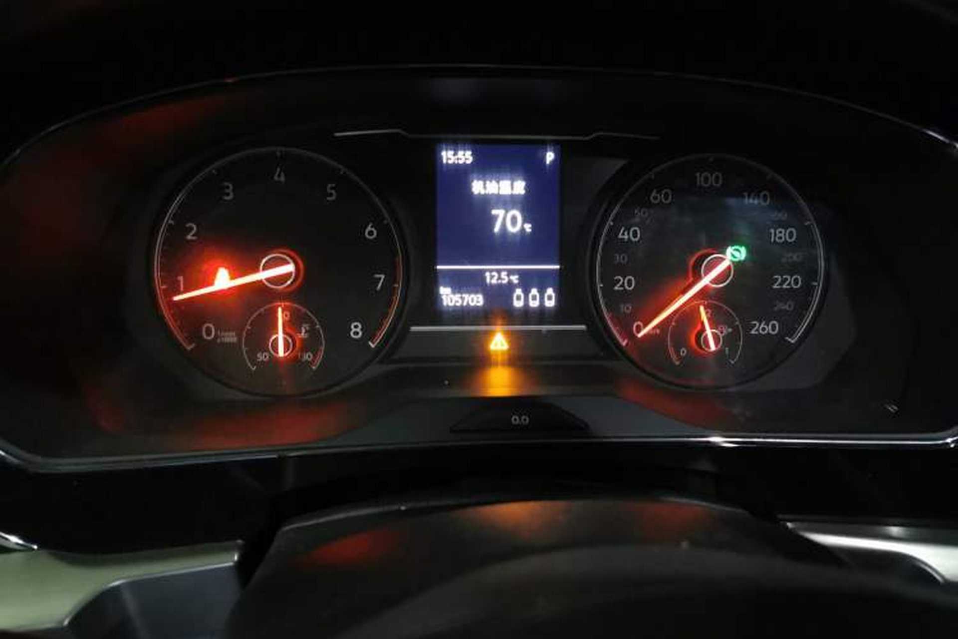 Used Volkswagen Passat 2021 330TSI Elite Edition Odometer Close Up
