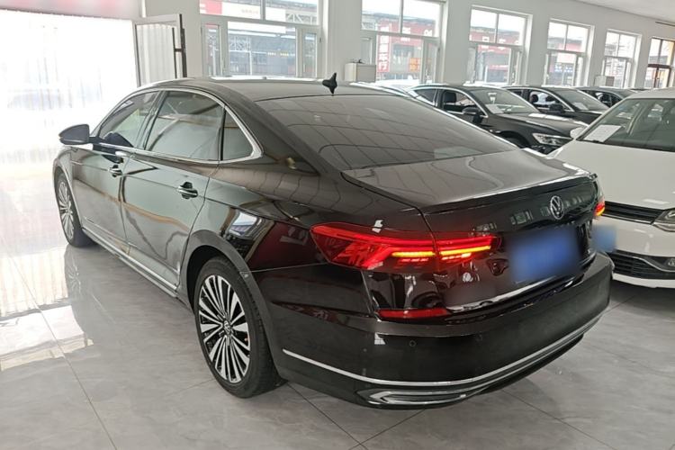 Used Volkswagen Passat 2021 330TSI Luxury Edition Rear Left 45 Deg