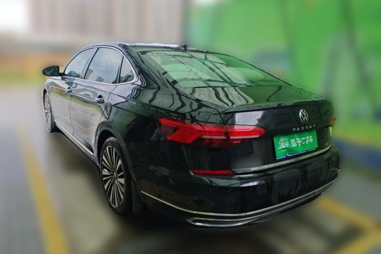 Used Volkswagen Passat 2021 330TSI Luxury Edition Rear Left 45 Deg