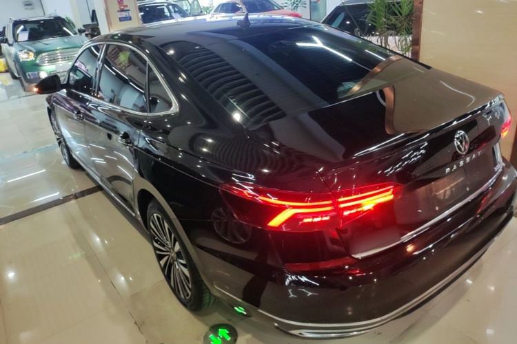 Used Volkswagen Passat 2021 330TSI Luxury Edition Rear Left 45 Deg