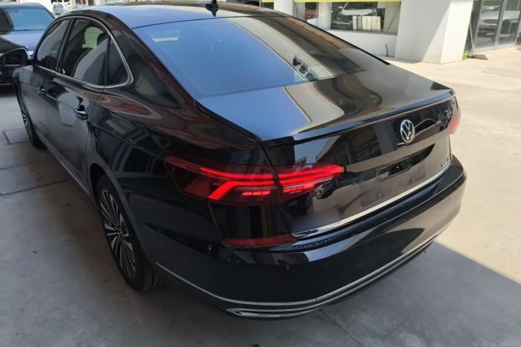 Used Volkswagen Passat 2021 330TSI Luxury Edition Rear Left 45 Deg