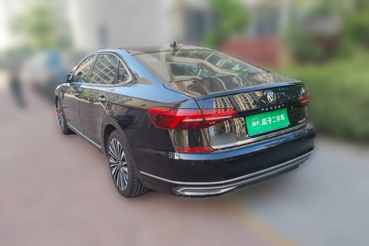 Used Volkswagen Passat 2021 330TSI Luxury Edition Rear Left 45 Deg