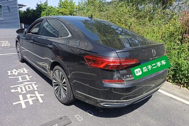 Used Volkswagen Passat 2021 380TSI Flagship Edition Rear Left 45 Deg