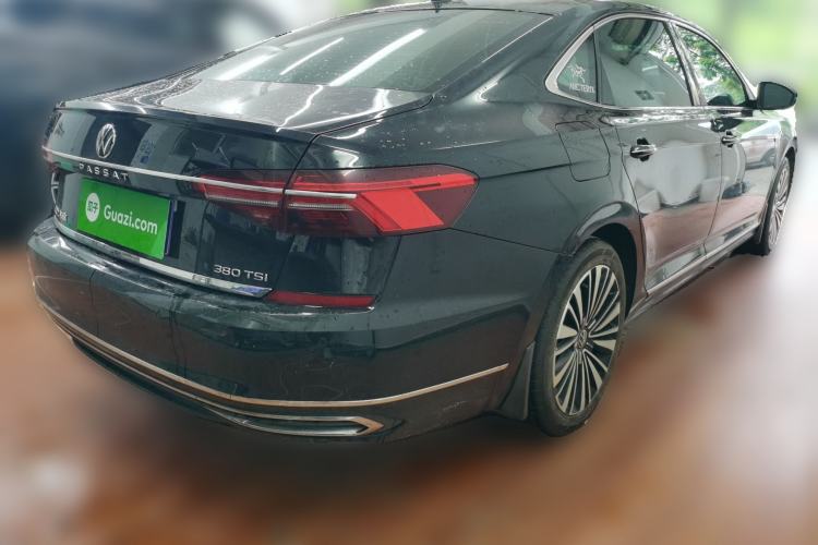 Used Volkswagen Passat 2021 330TSI Luxury Edition Rear Right 45 Deg