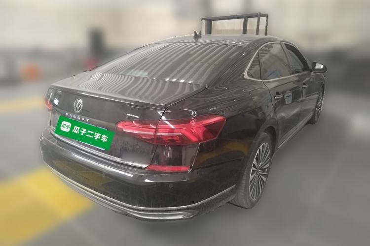 Used Volkswagen Passat 2021 330TSI Luxury Edition Rear Right 45 Deg