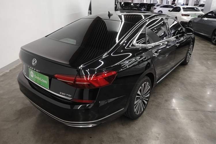 Used Volkswagen Passat 2021 330TSI Luxury Edition Rear Right 45 Deg
